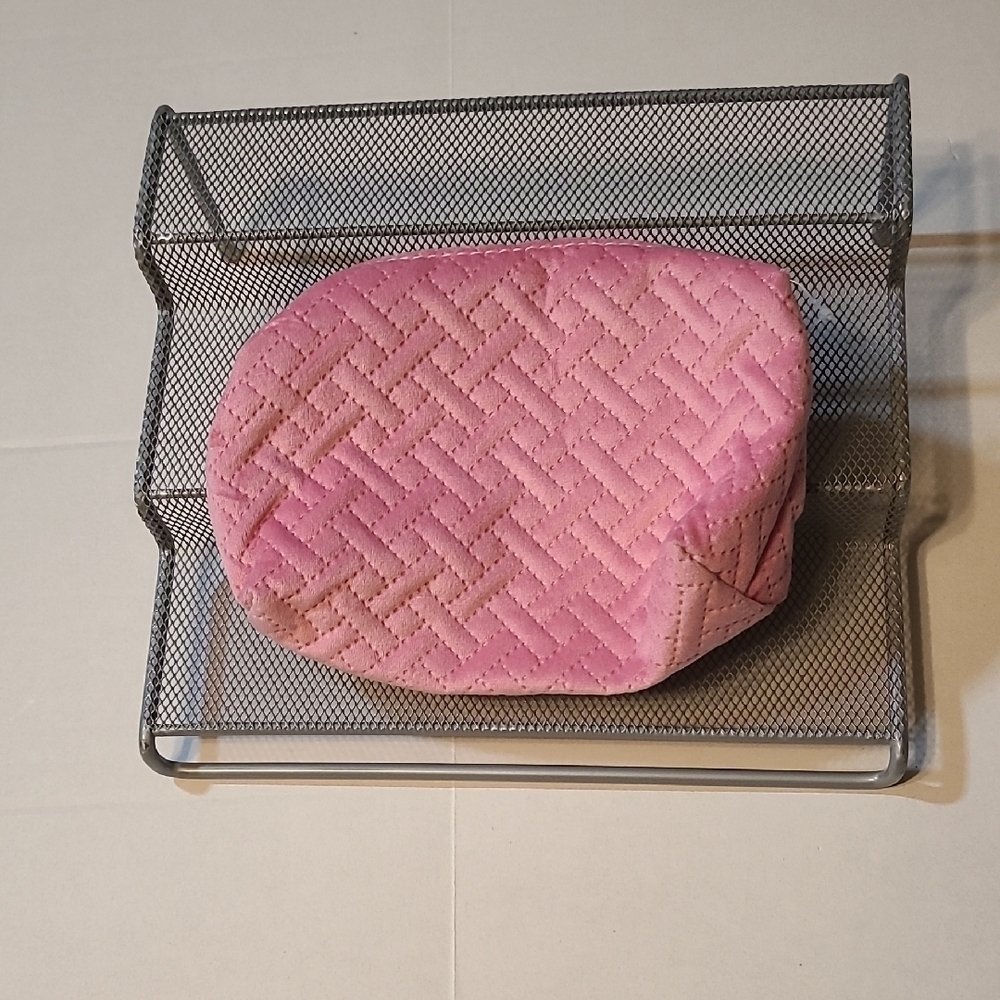Ulta Beauty Pink Quilted Zippered Makeup Pouch NWT - Picture 2 of 5